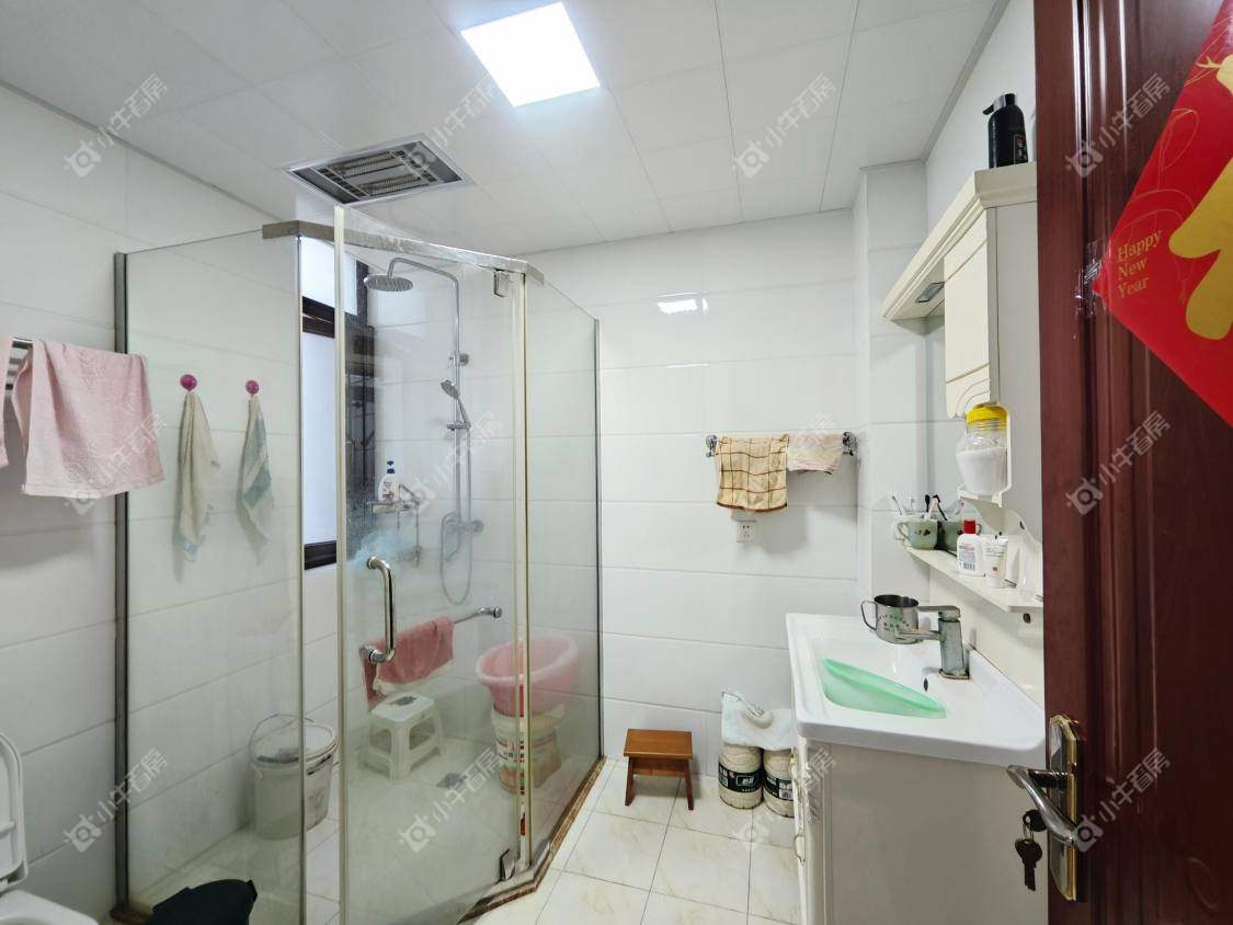 镇江滨河凤凰城在售二手房源室内图_小牛看房