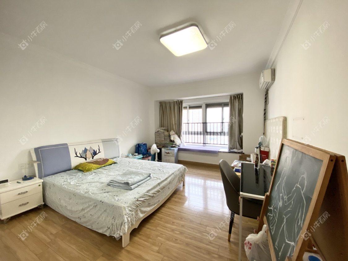 镇江碧桂园在售二手房源室内图_小牛看房