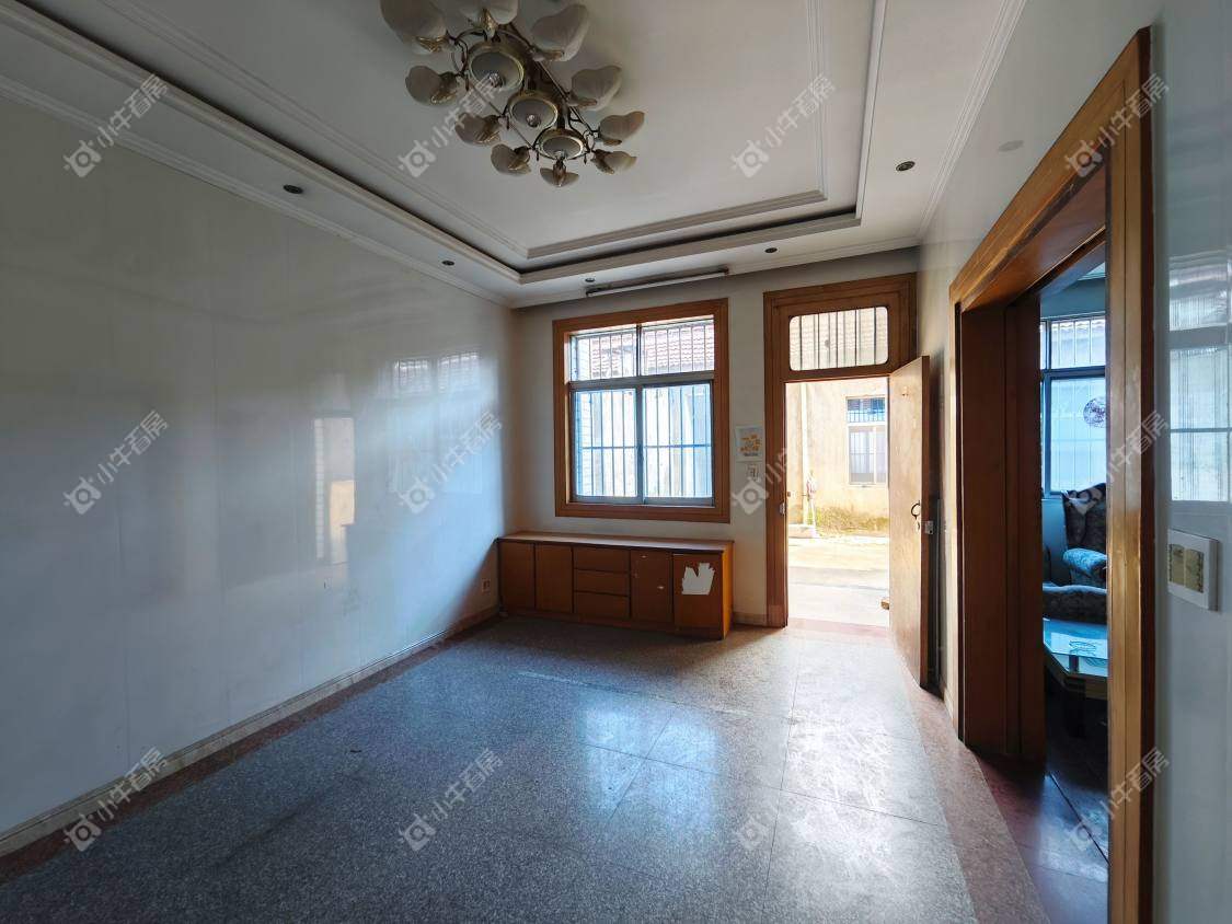 镇江东风新区在售二手房源室内图_小牛看房