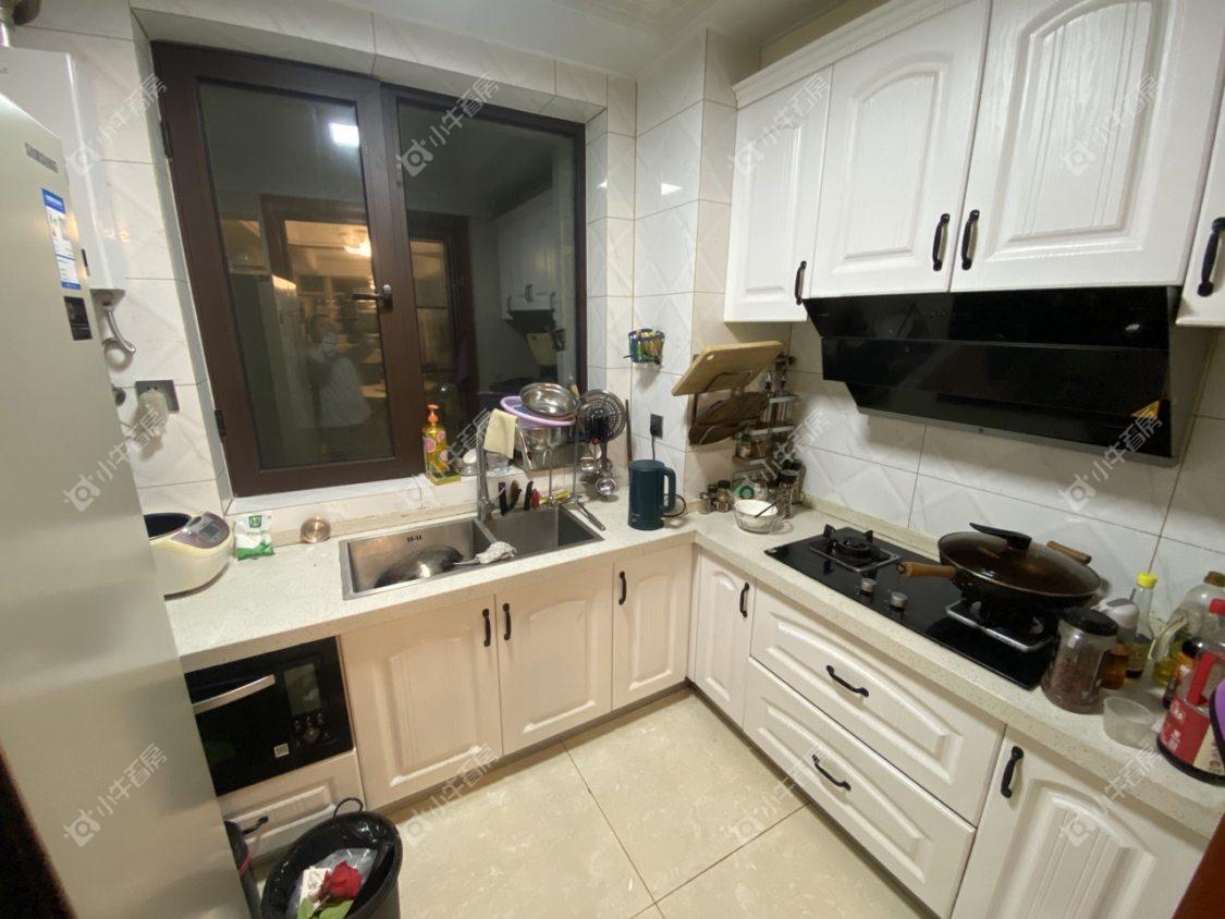 镇江滨河凤凰城在售二手房源室内图_小牛看房