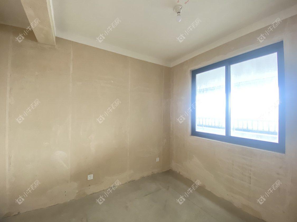 镇江融创华南映在售二手房源室内图_小牛看房