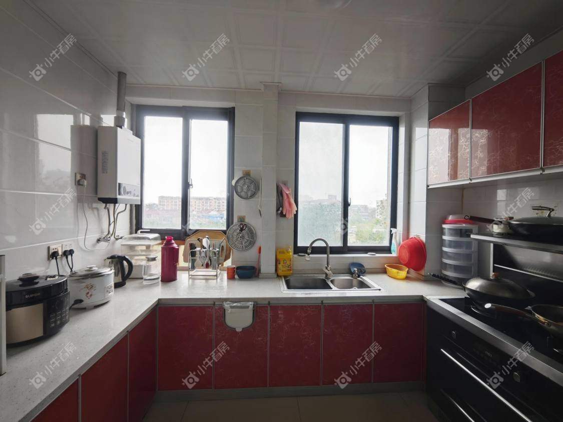 镇江世纪豪都在售二手房源室内图_小牛看房