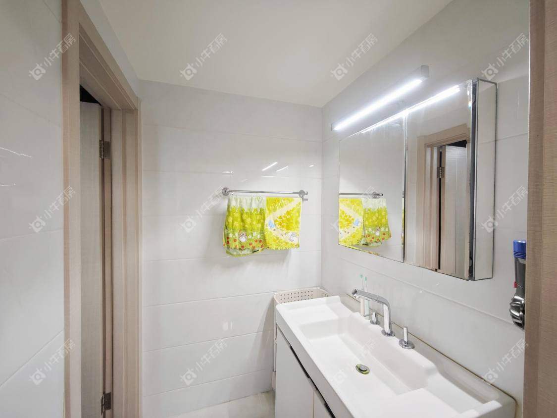 镇江荣城国际一期在售二手房源室内图_小牛看房