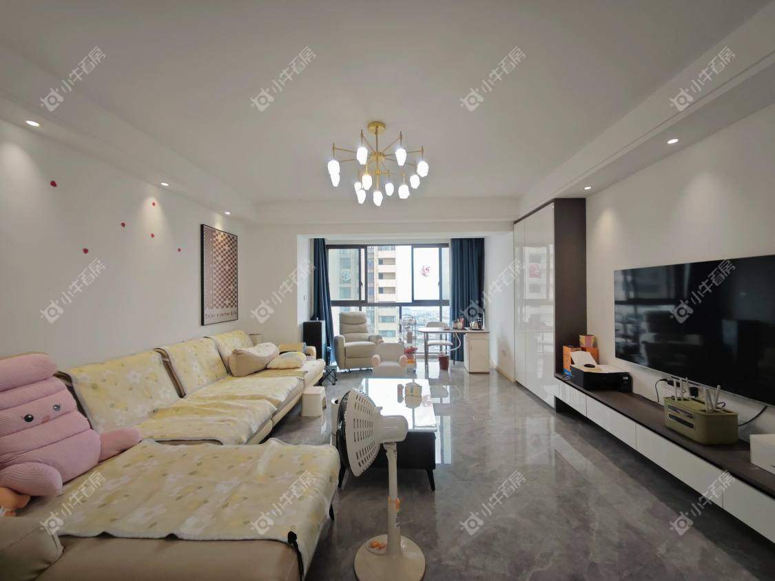 镇江凤熹台在售二手房源室内图_小牛看房