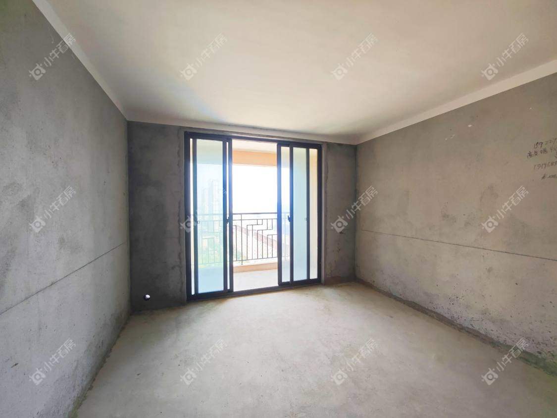 镇江华都幸福里在售二手房源室内图_小牛看房