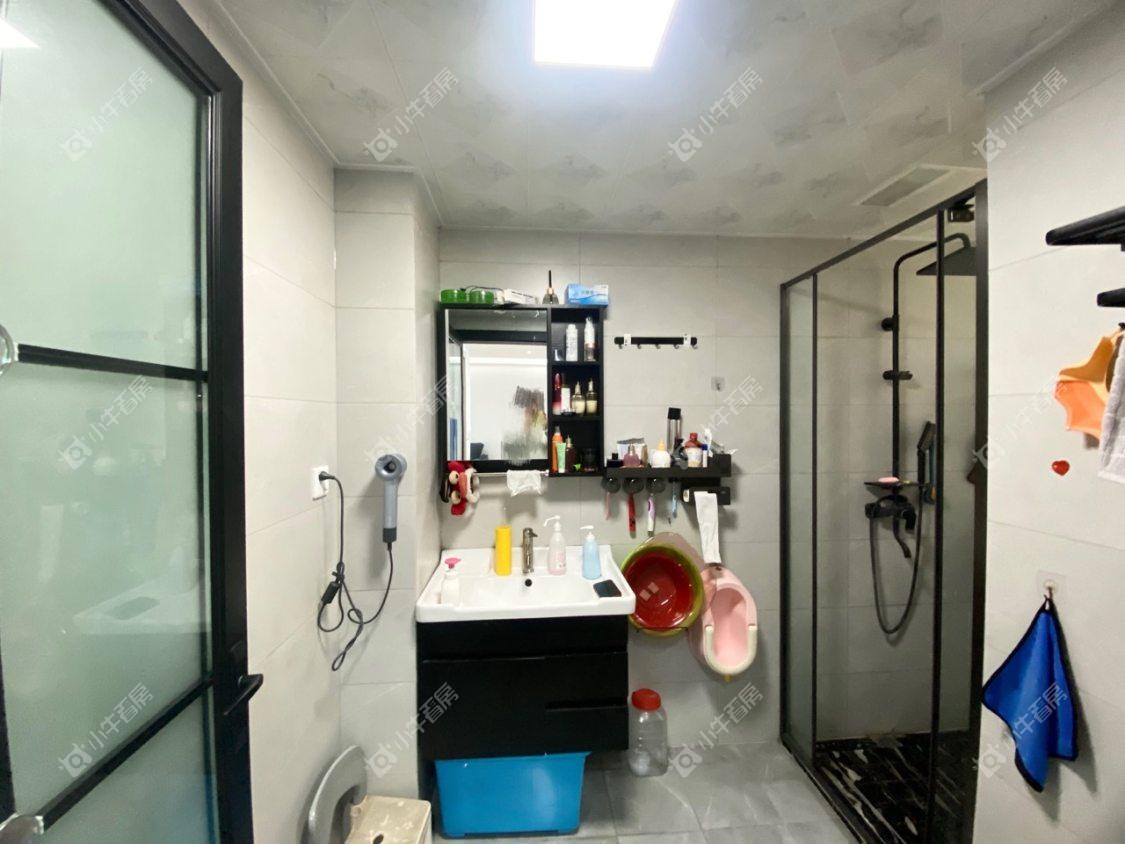 镇江华都幸福里在售二手房源室内图_小牛看房