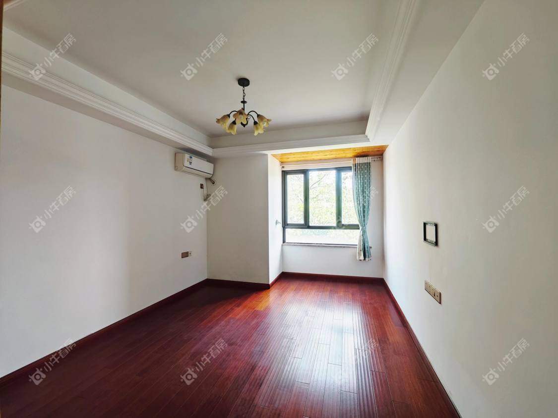 镇江滨河凤凰城在售二手房源室内图_小牛看房