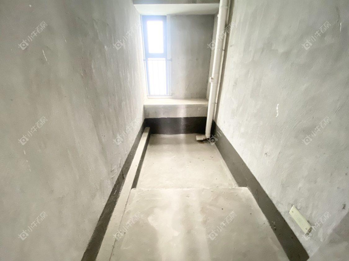 镇江凤熹台在售二手房源室内图_小牛看房