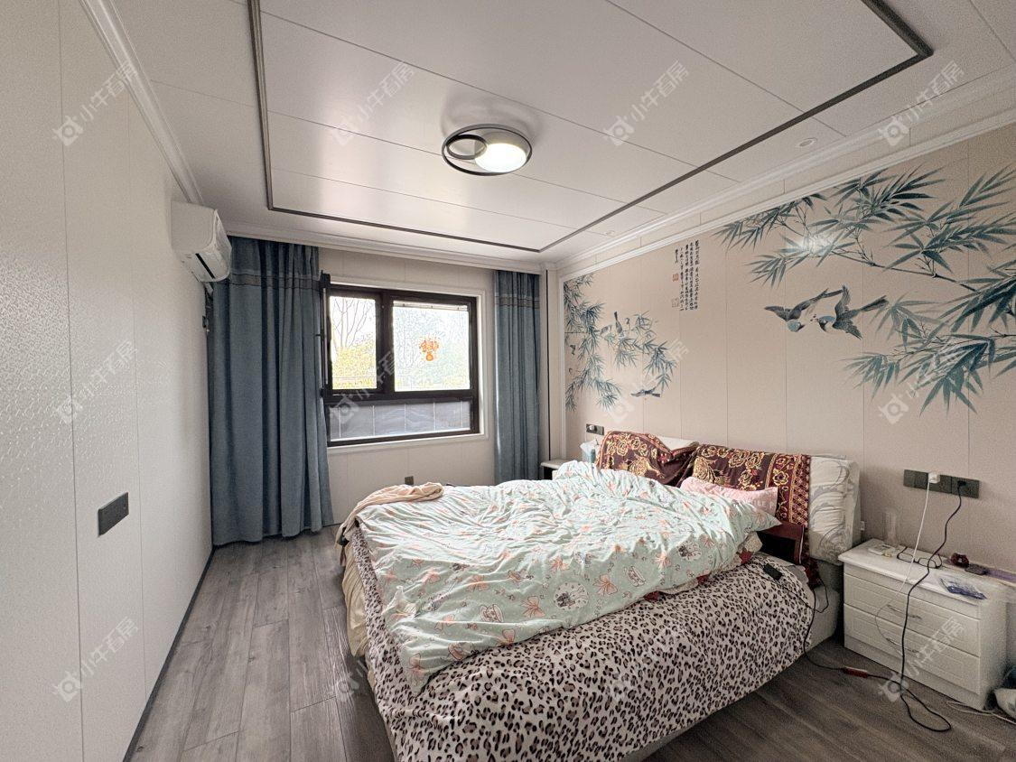 镇江珑蟠里在售二手房源室内图_小牛看房