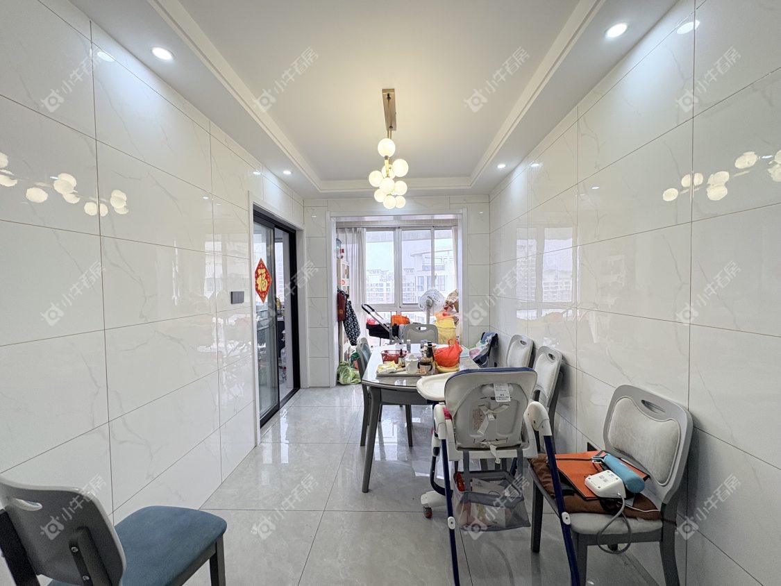 镇江澳都花城在售二手房源室内图_小牛看房