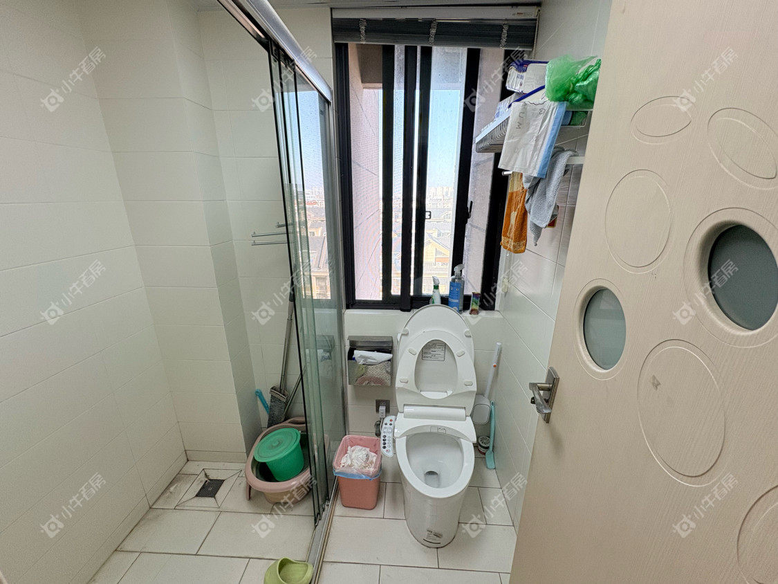 镇江世纪豪都在售二手房源室内图_小牛看房