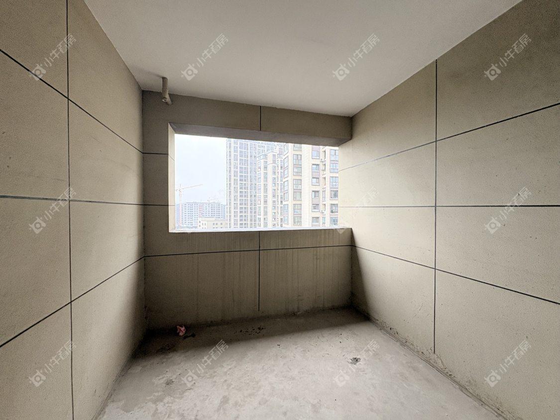 镇江滨河凤凰城在售二手房源室内图_小牛看房