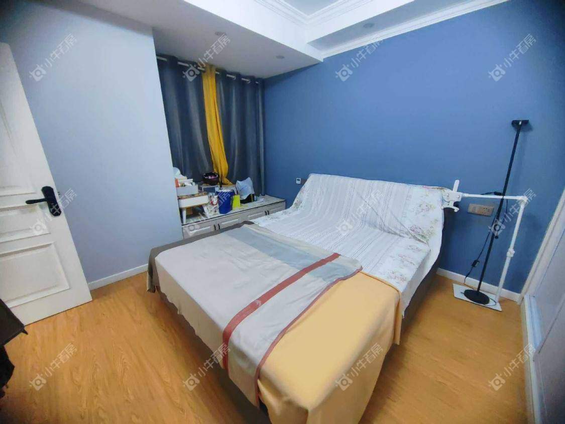 镇江滨河凤凰城在售二手房源室内图_小牛看房