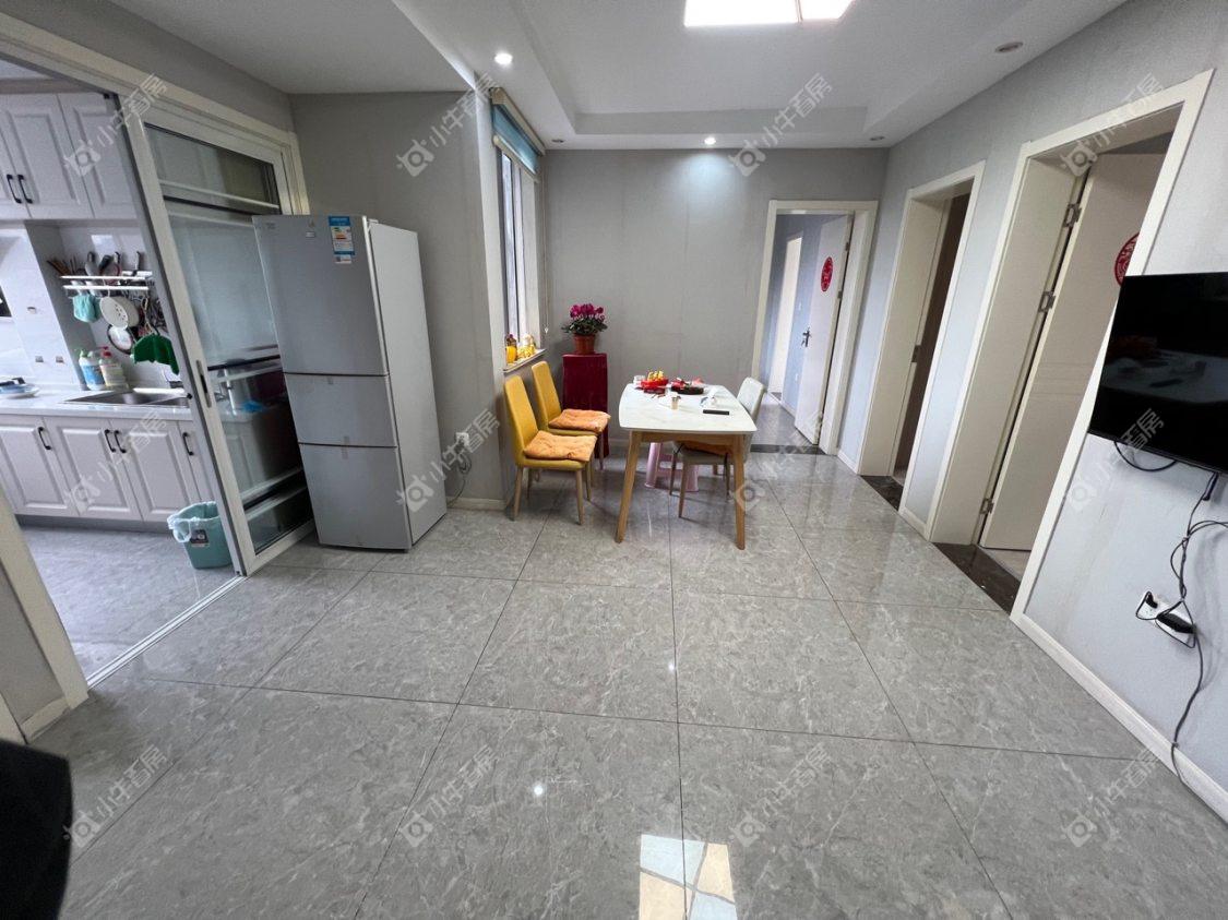 镇江凤美新村在售二手房源室内图_小牛看房