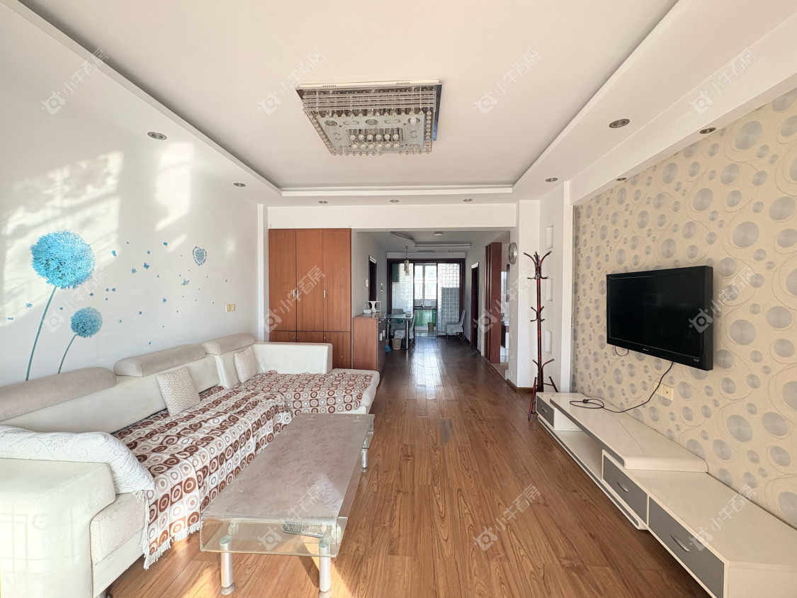 镇江芳草苑在售二手房源室内图_小牛看房