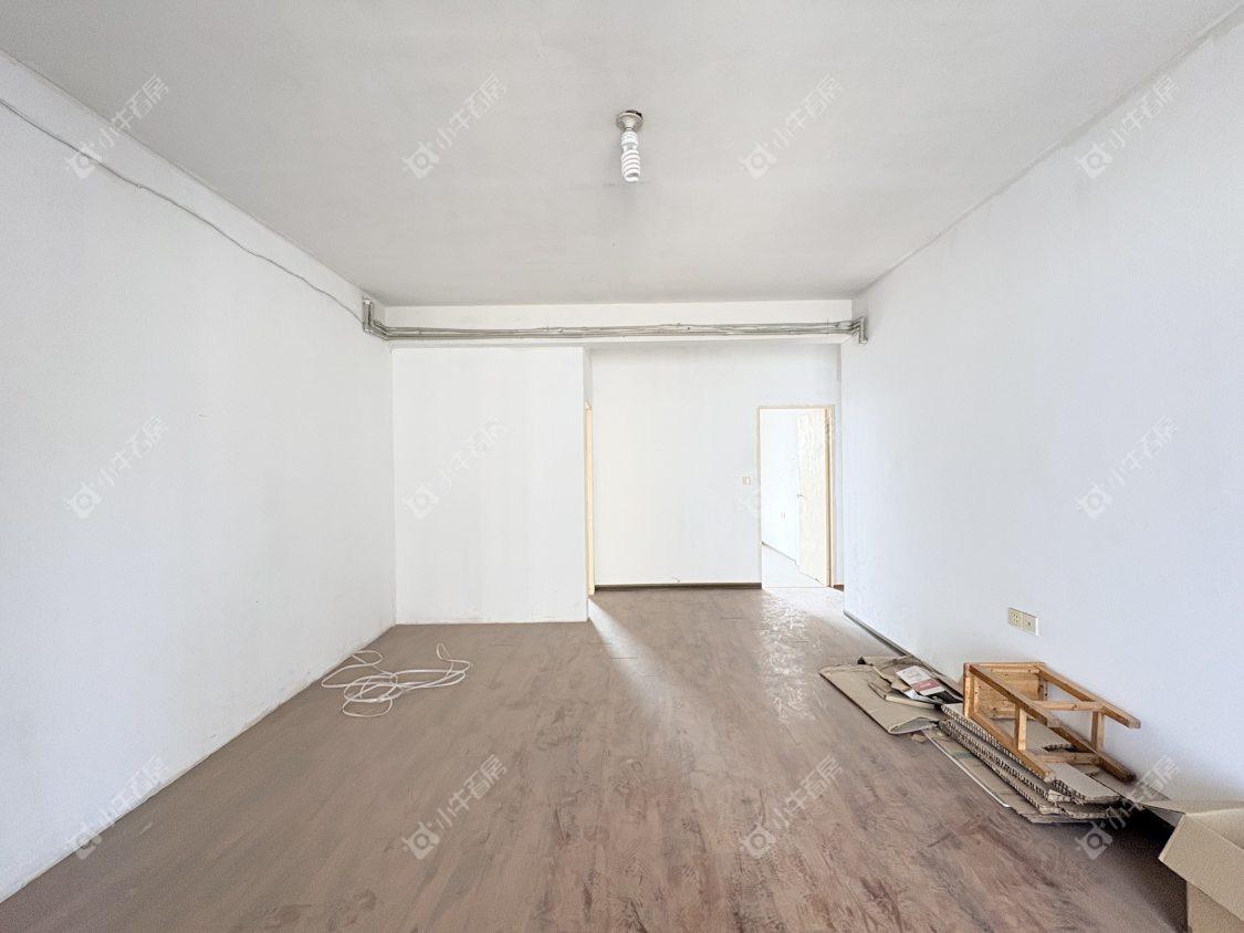 镇江东方盛世在售二手房源室内图_小牛看房