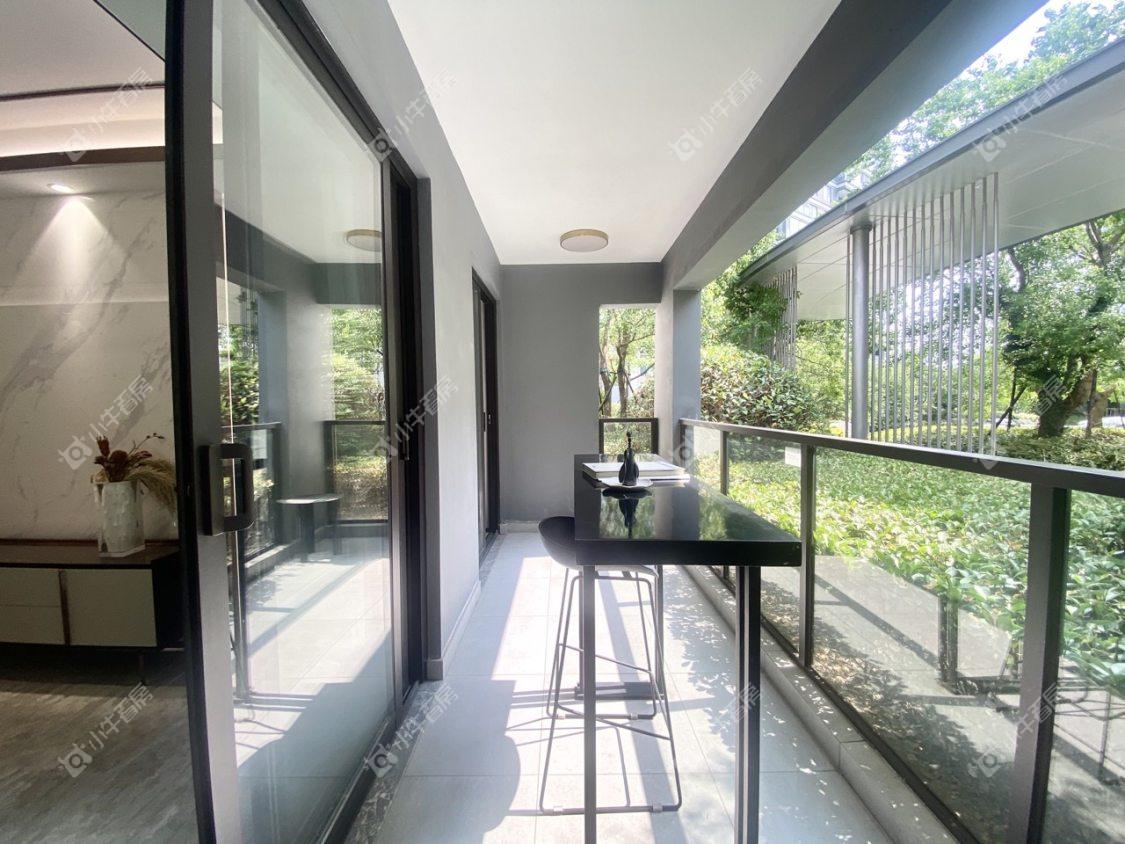 镇江融创华南映在售二手房源室内图_小牛看房