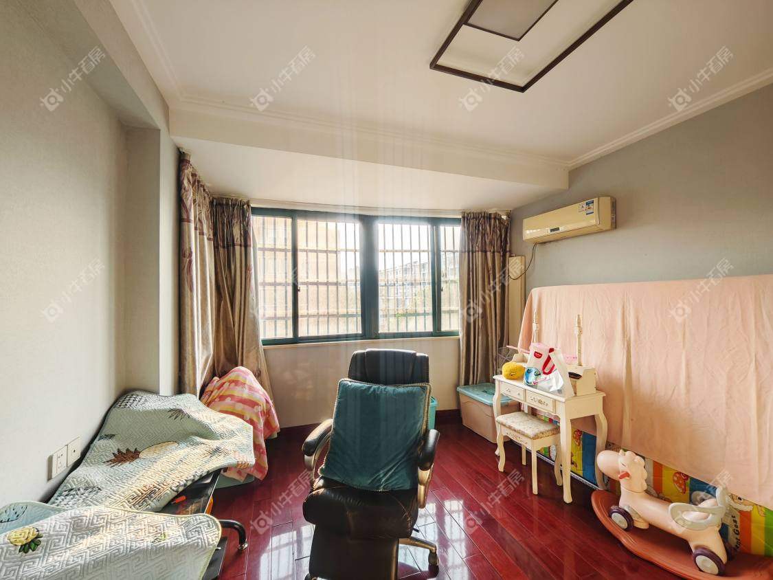 镇江欧洲城在售二手房源室内图_小牛看房