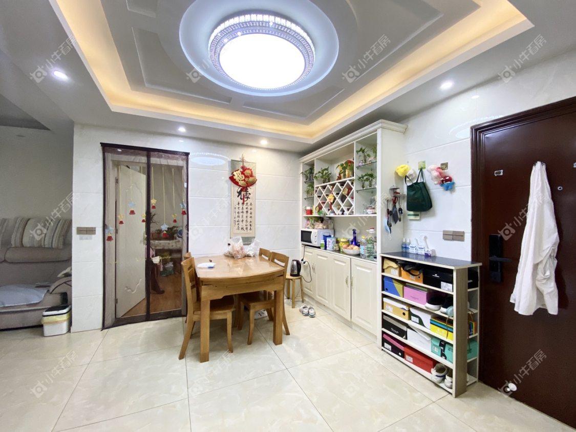 镇江东方盛世在售二手房源室内图_小牛看房