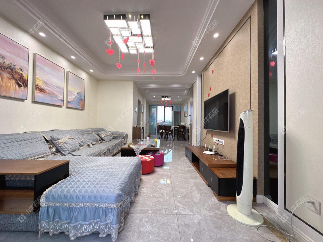 镇江世纪豪都在售二手房源室内图_小牛看房