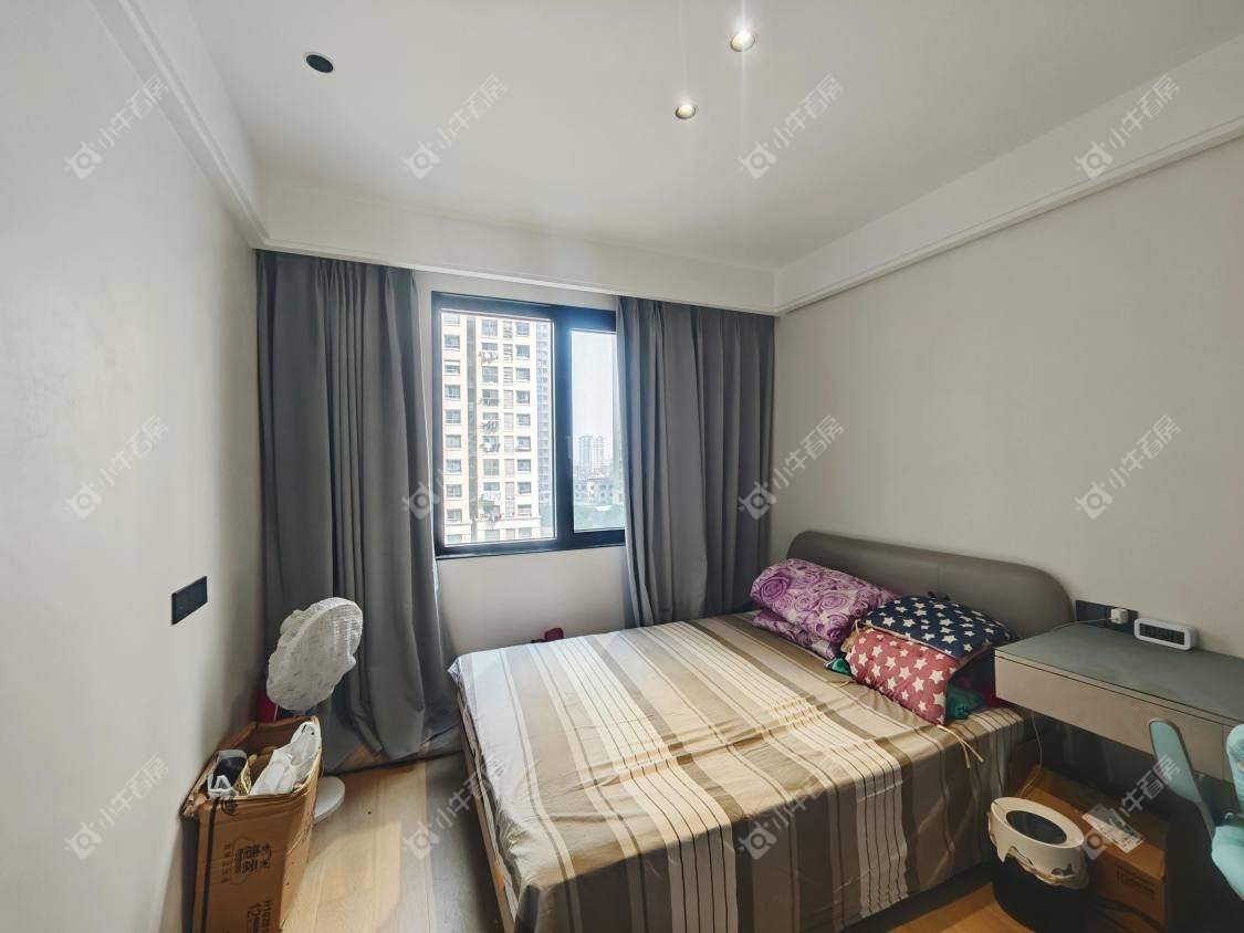 镇江荣城国际（中央公馆）在售二手房源室内图_小牛看房