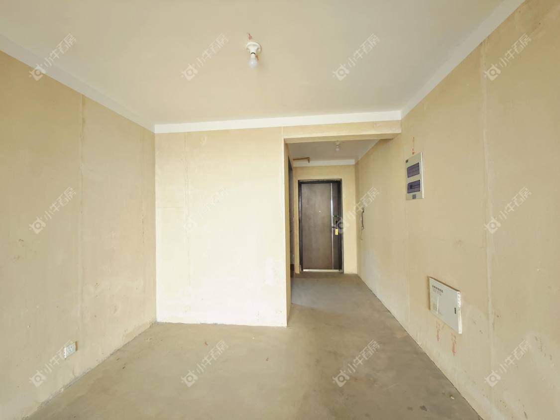 镇江融创华南映在售二手房源室内图_小牛看房