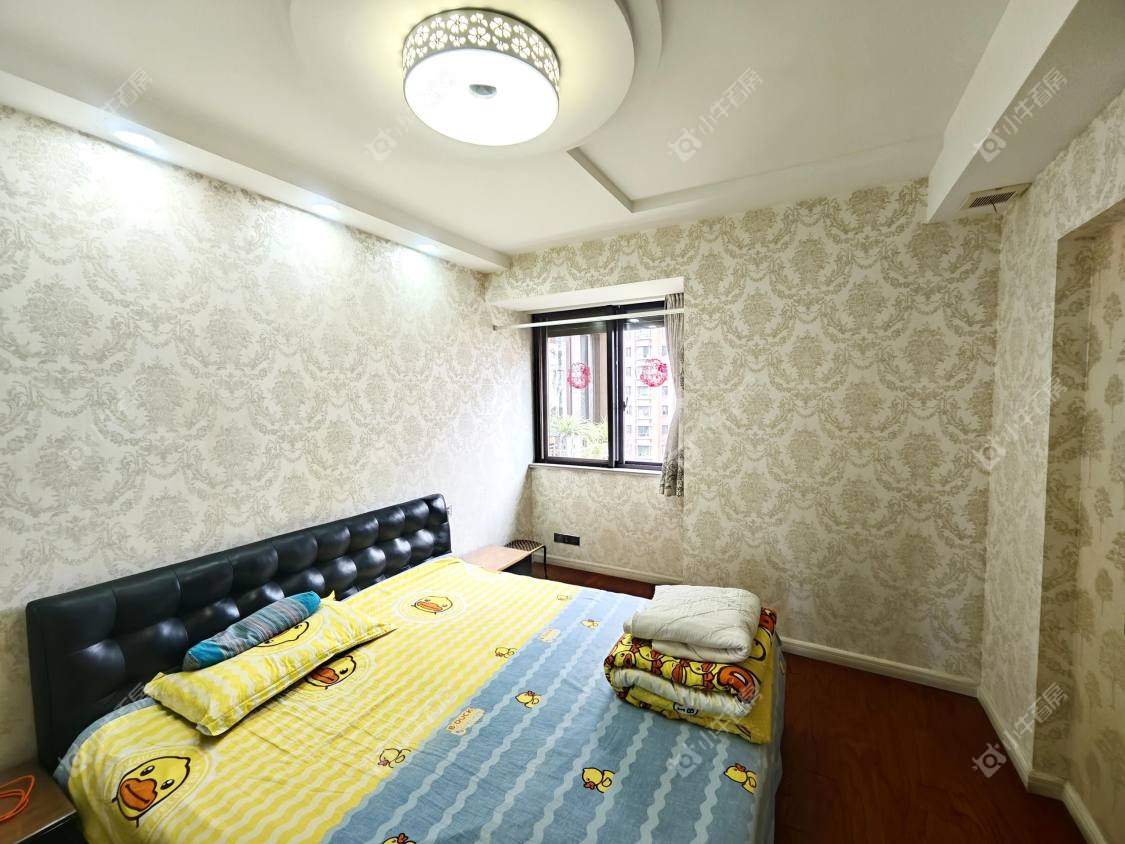 镇江世纪豪都在售二手房源室内图_小牛看房