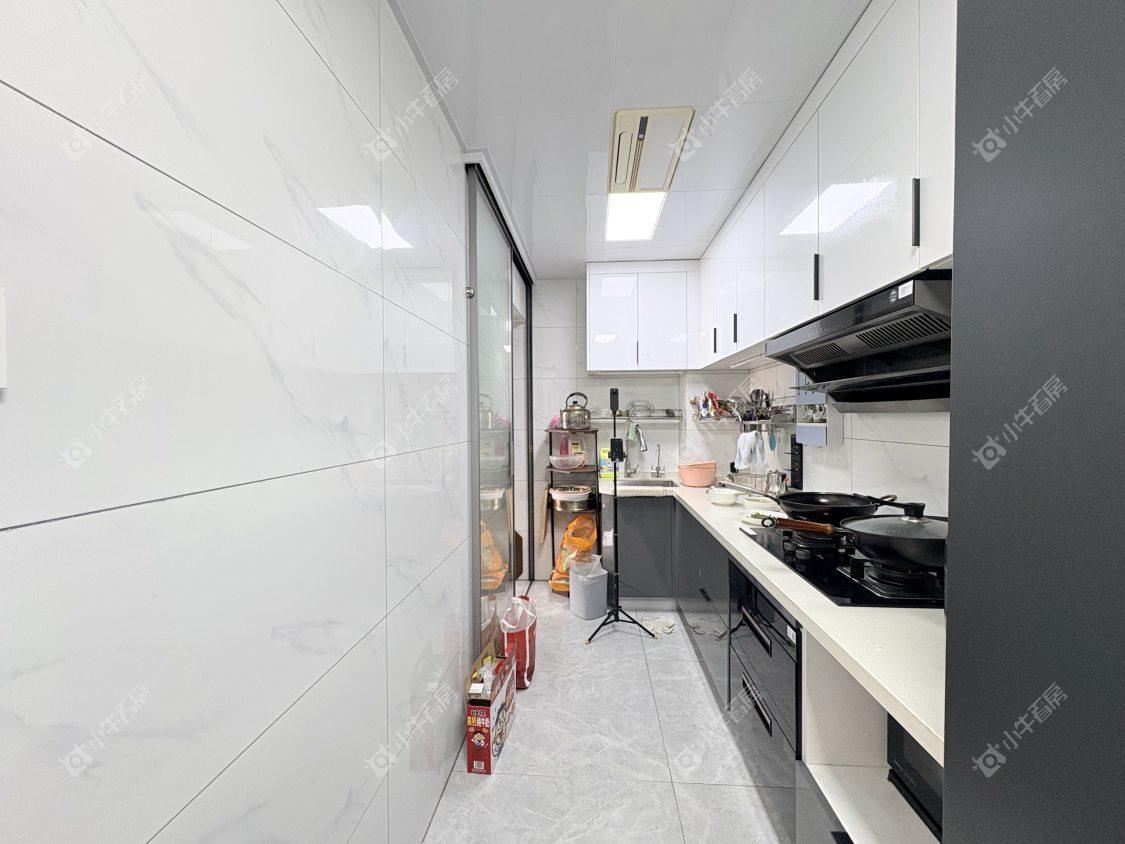 镇江粤港臻园在售二手房源室内图_小牛看房