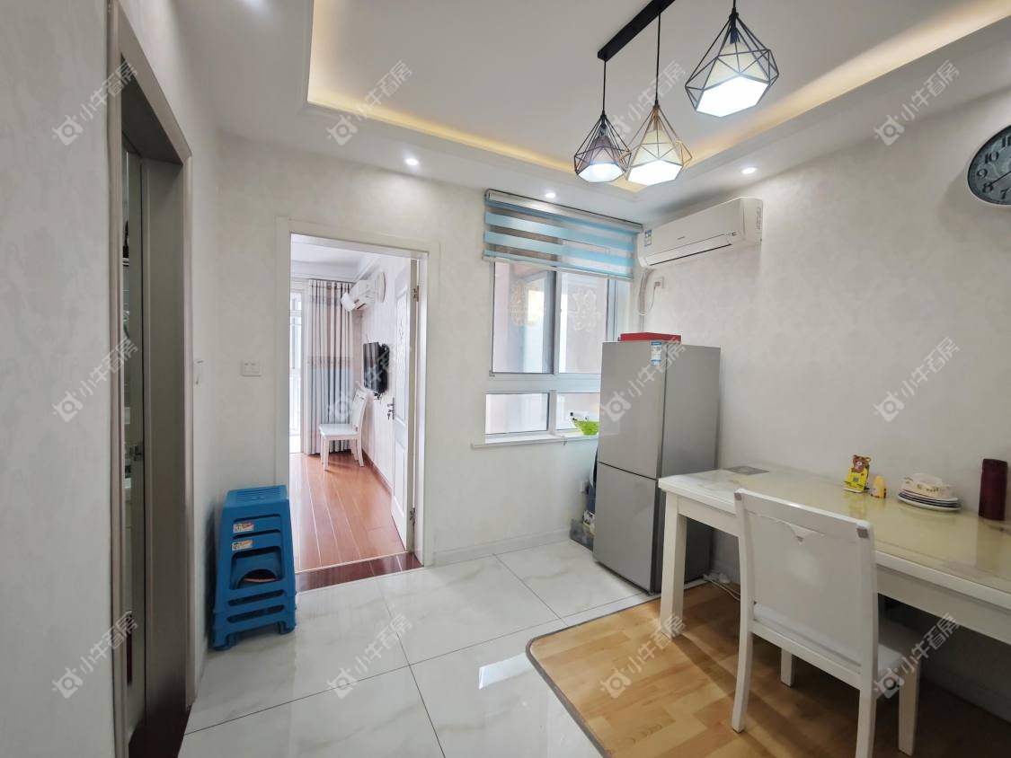 镇江南门花园在售二手房源室内图_小牛看房