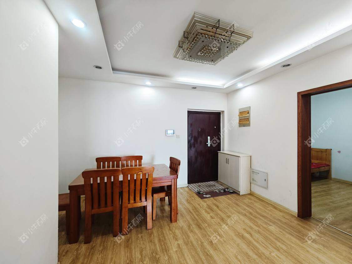 镇江信达香堤国际在售二手房源室内图_小牛看房