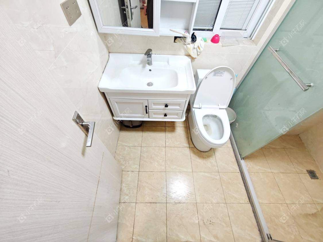 镇江粤港臻园在售二手房源室内图_小牛看房