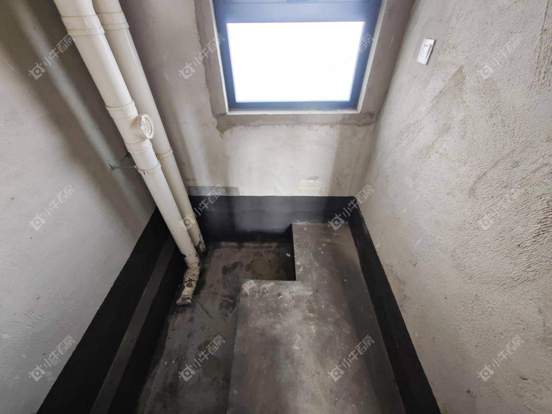 镇江融创华南映在售二手房源室内图_小牛看房