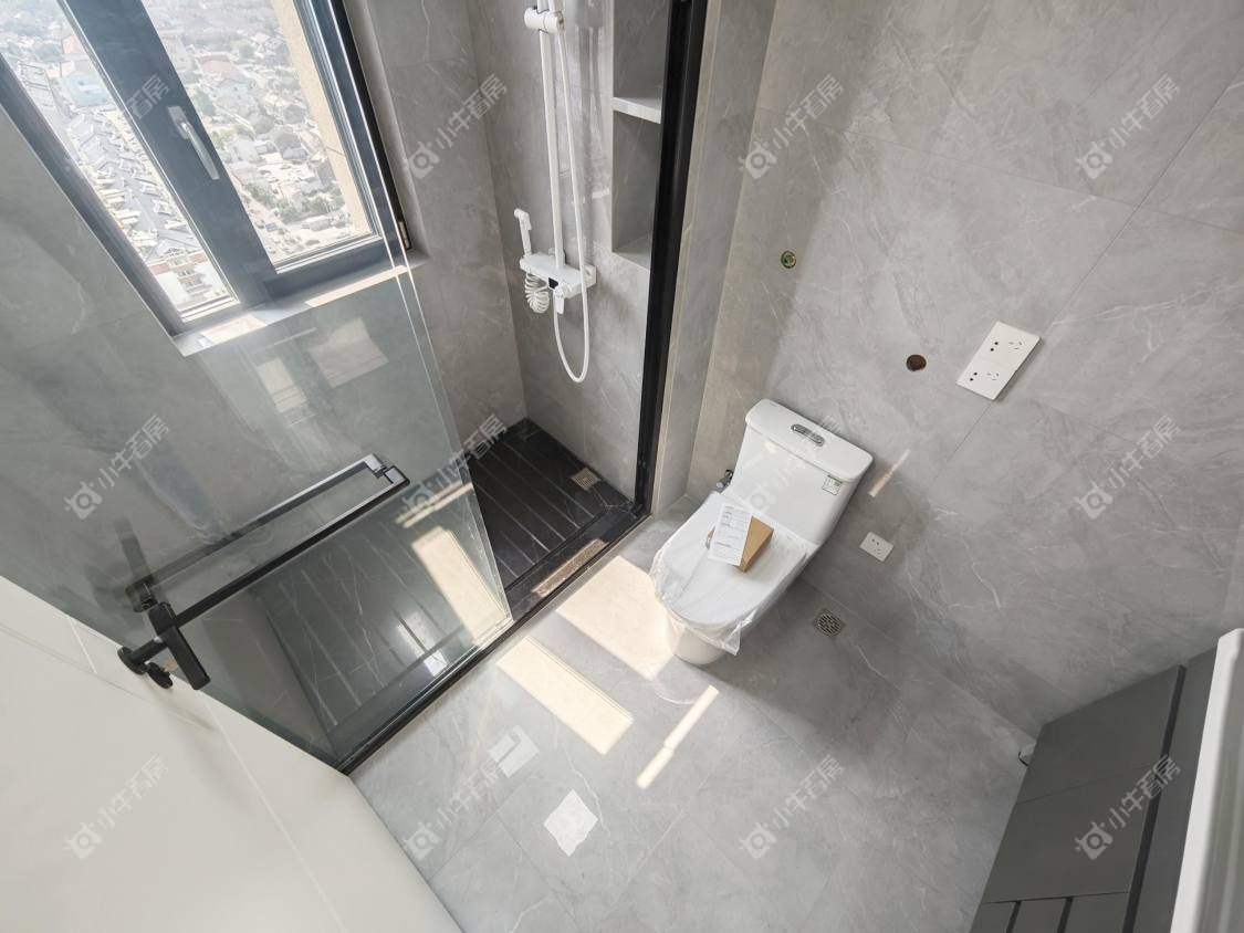 镇江美亚华悦在售二手房源室内图_小牛看房