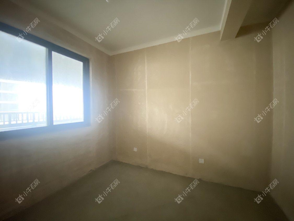 镇江融创华南映在售二手房源室内图_小牛看房