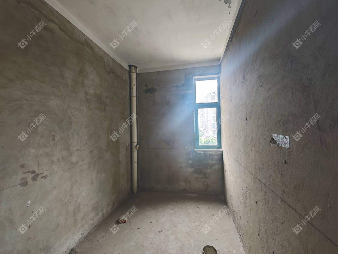 镇江芳草苑在售二手房源室内图_小牛看房