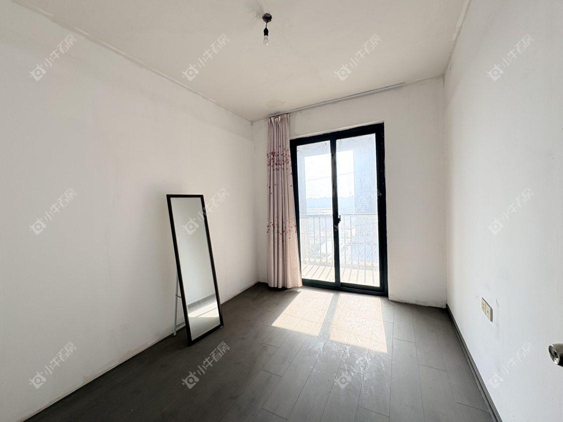 镇江东方盛世在售二手房源室内图_小牛看房