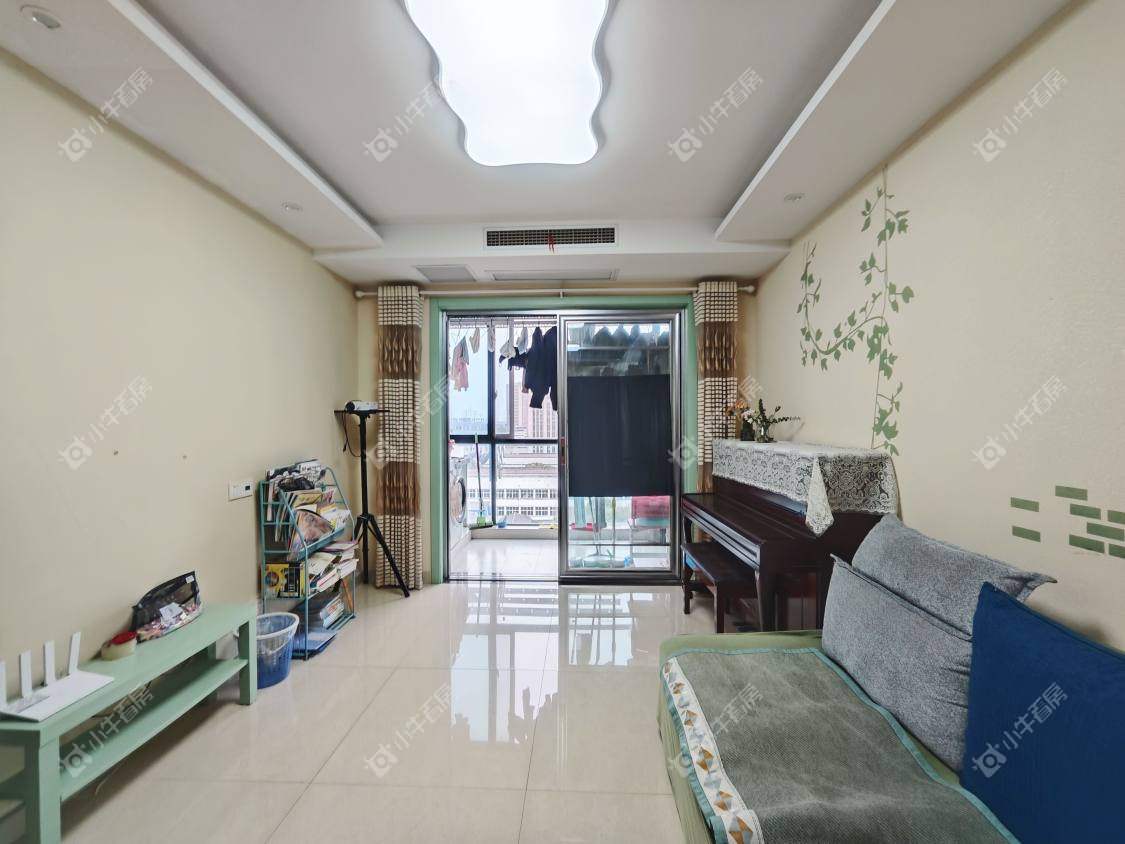 镇江金凤凰在售二手房源室内图_小牛看房