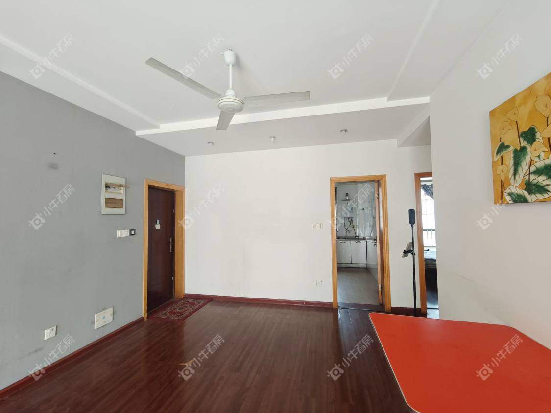 镇江金色家园在售二手房源室内图_小牛看房