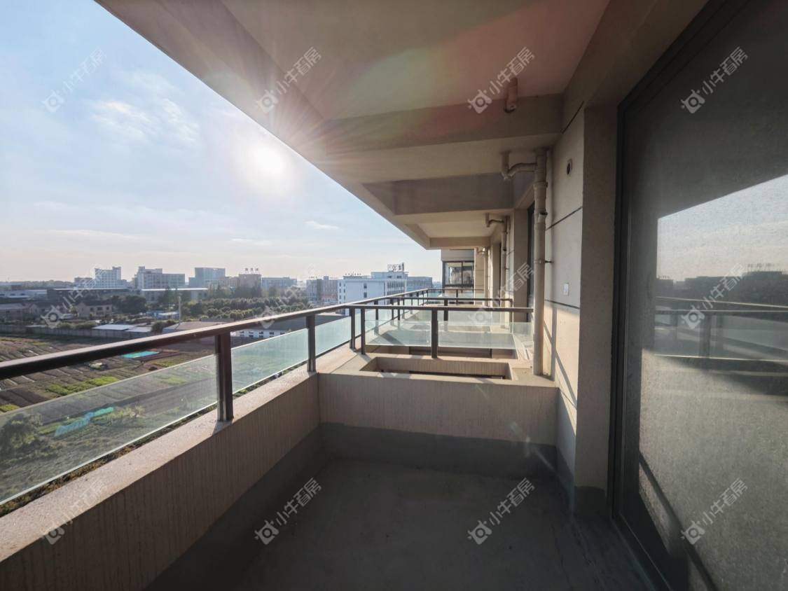 镇江凤凰郡在售二手房源室内图_小牛看房