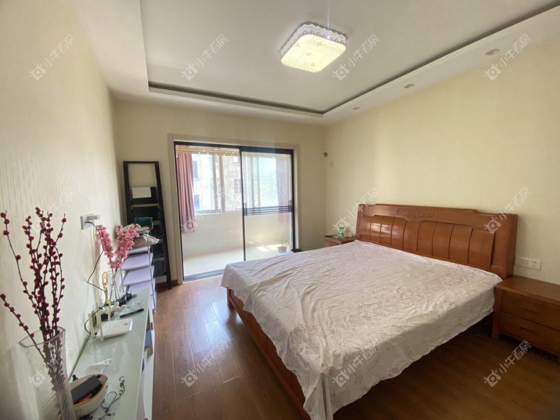 镇江万善园一村在售二手房源室内图_小牛看房