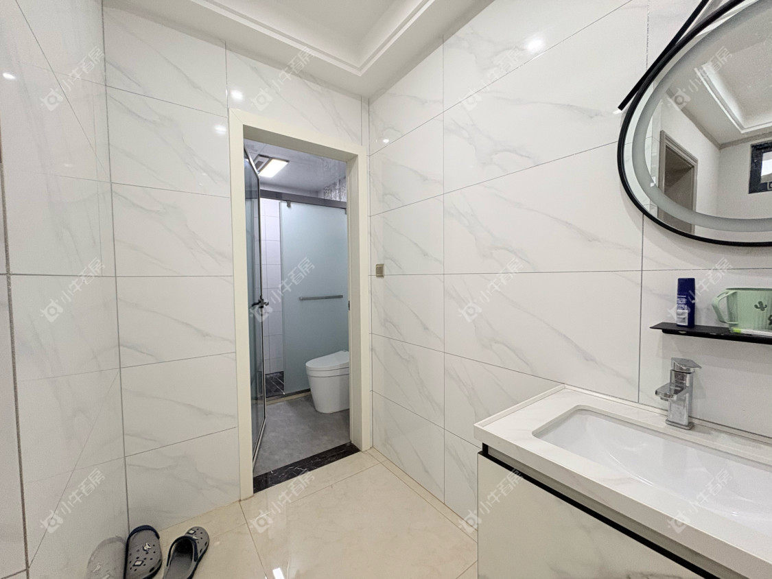 镇江金凤凰在售二手房源室内图_小牛看房