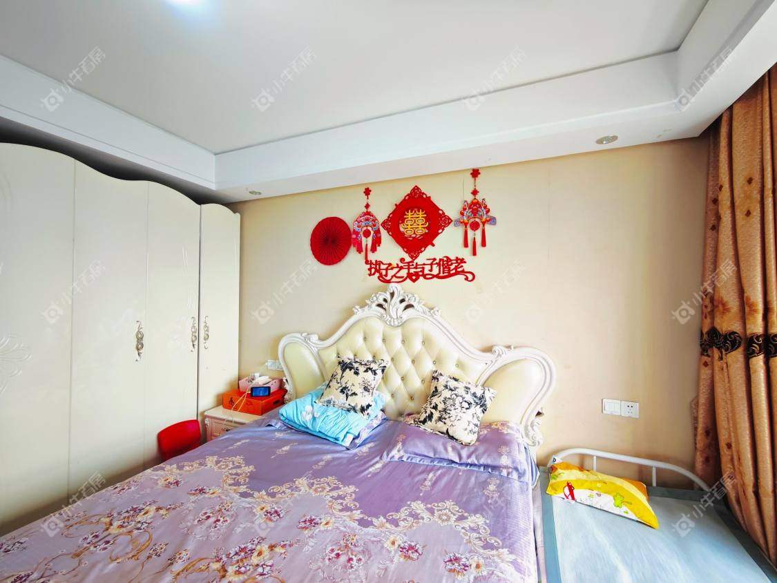 镇江凤凰国际在售二手房源室内图_小牛看房