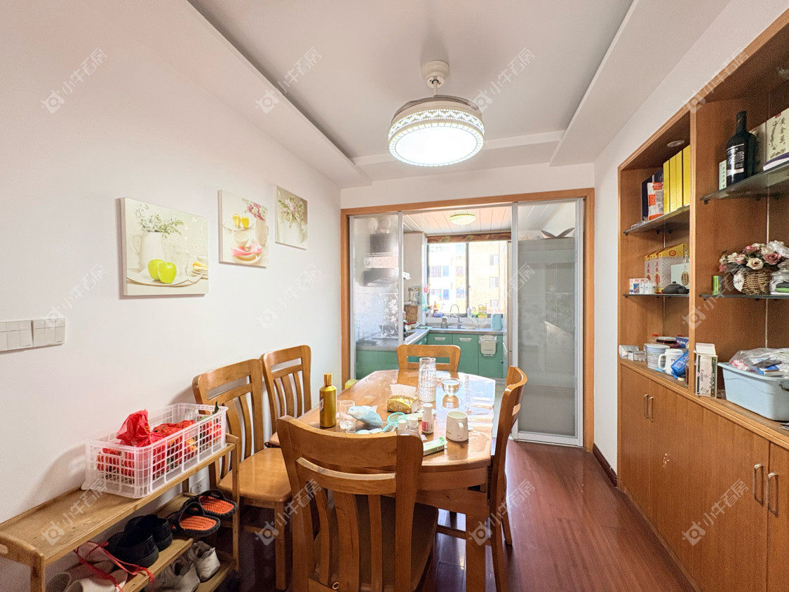 镇江芳草苑在售二手房源室内图_小牛看房