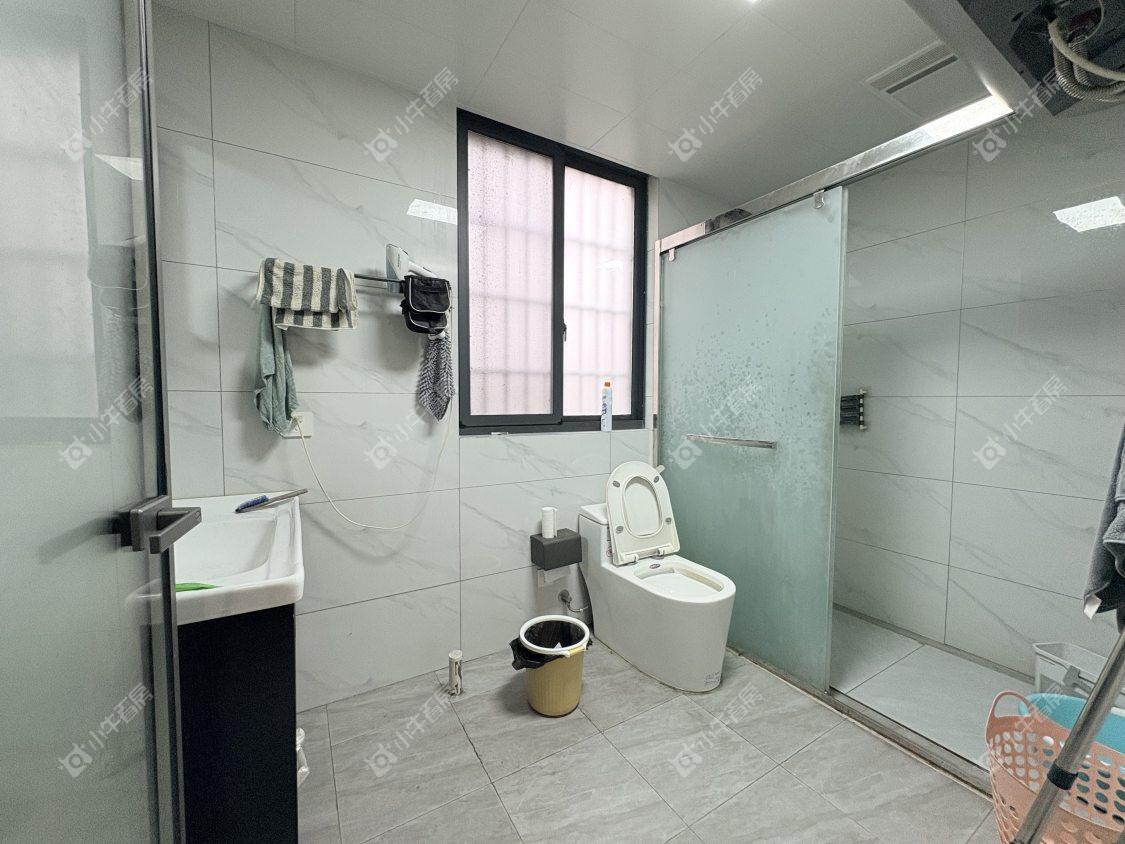 镇江东南新城在售二手房源室内图_小牛看房