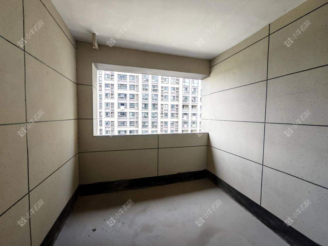 镇江滨河凤凰城在售二手房源室内图_小牛看房