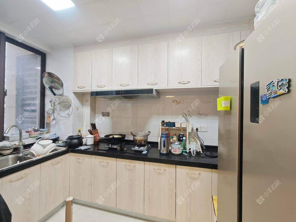 镇江华都锦城在售二手房源室内图_小牛看房