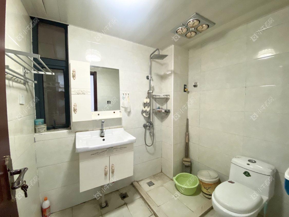 镇江荣城国际一期在售二手房源室内图_小牛看房