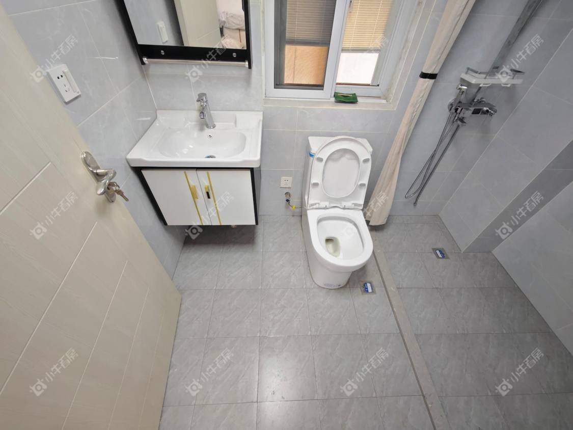 镇江粤港臻园在售二手房源室内图_小牛看房