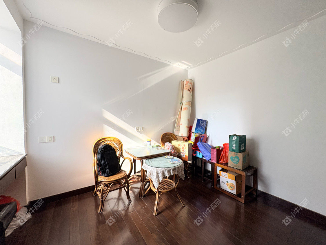 镇江凤翔花园在售二手房源室内图_小牛看房