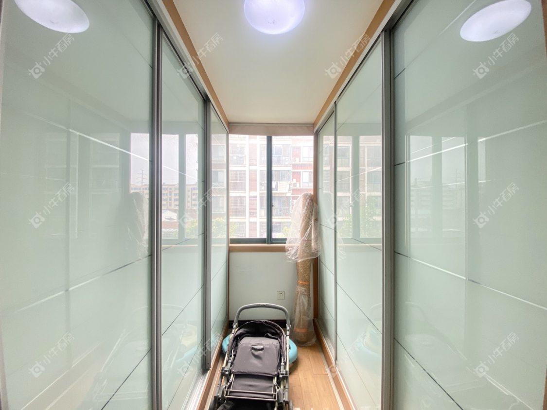 镇江芳草苑在售二手房源室内图_小牛看房